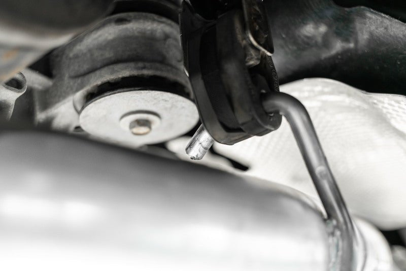 MBRP - MBRP 15 - 16 Dodge Challenger 5.7L HEMI Cat Back Dual Split Rear - Demon Performance