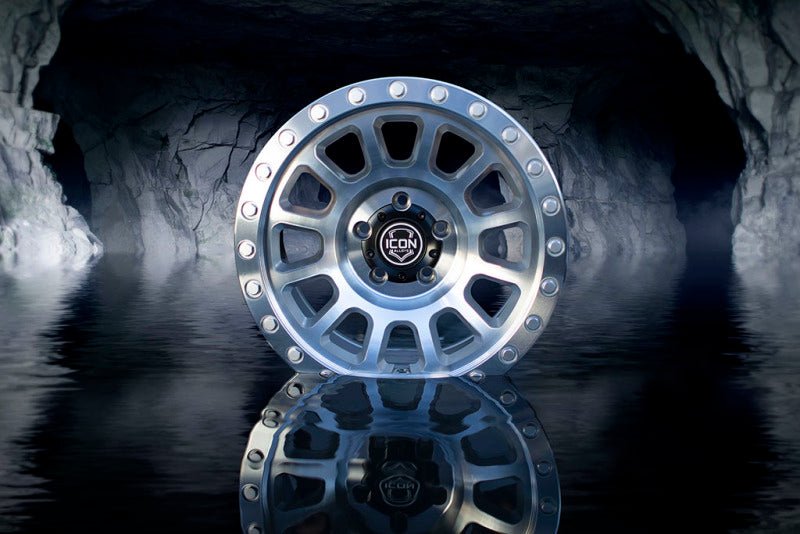 ICON - ICON Hulse 17 X 8.5 6 X 5.5 0mm Offset 4.75in BS Silver Machined - Demon Performance