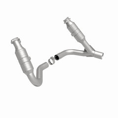 Magnaflow - MagnaFlow Conv DF 2008 Chrysler Aspen 4.7L/Dodge Durango 4.7L 2WD - Demon Performance