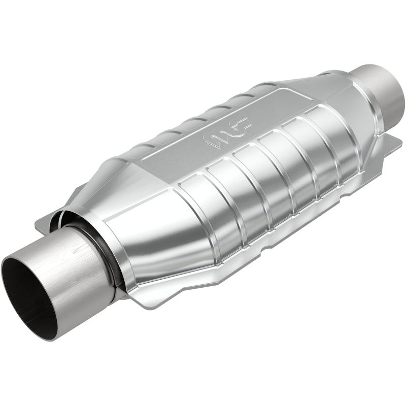 Magnaflow - MagnaFlow Conv Univ 2.5in Inlet/Outlet Center/Center Oval 12in Body L x 6.5in W x 16in Overall L - Demon Performance