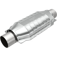 Magnaflow - MagnaFlow Conv Univ 2.5in Inlet/Outlet Center/Center Oval 12in Body L x 6.5in W x 16in Overall L - Demon Performance