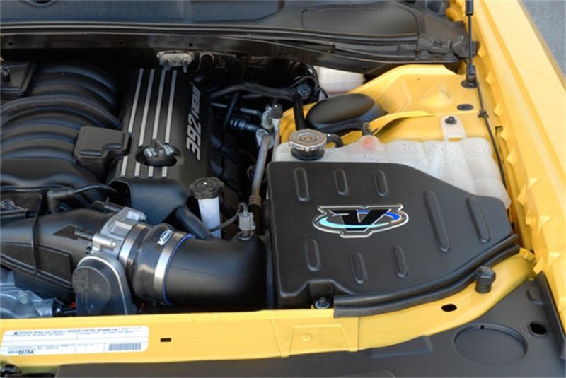 Volant - Volant Chrysler/Dodge 12-13 300/Charger/11-13 Challenger 6.4L Closed Box Air Intake System - Demon Performance